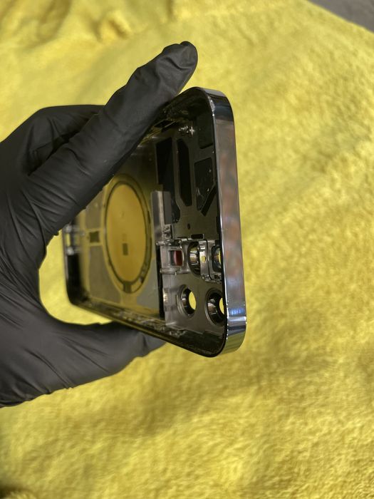 Корпус на iphone 12 pro max у кольорі pacific blue