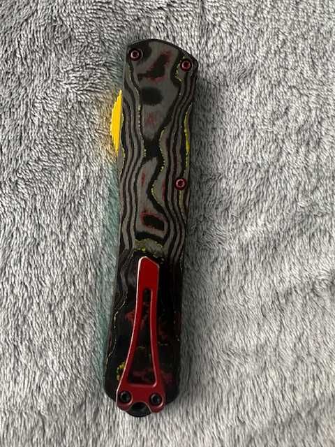 Heretic Manticore X Bounty Hunter Camo Carbon