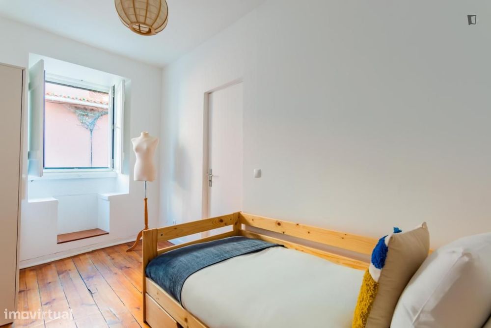 Apartamento com 2 quartos - localizado em Intendente Lisbon