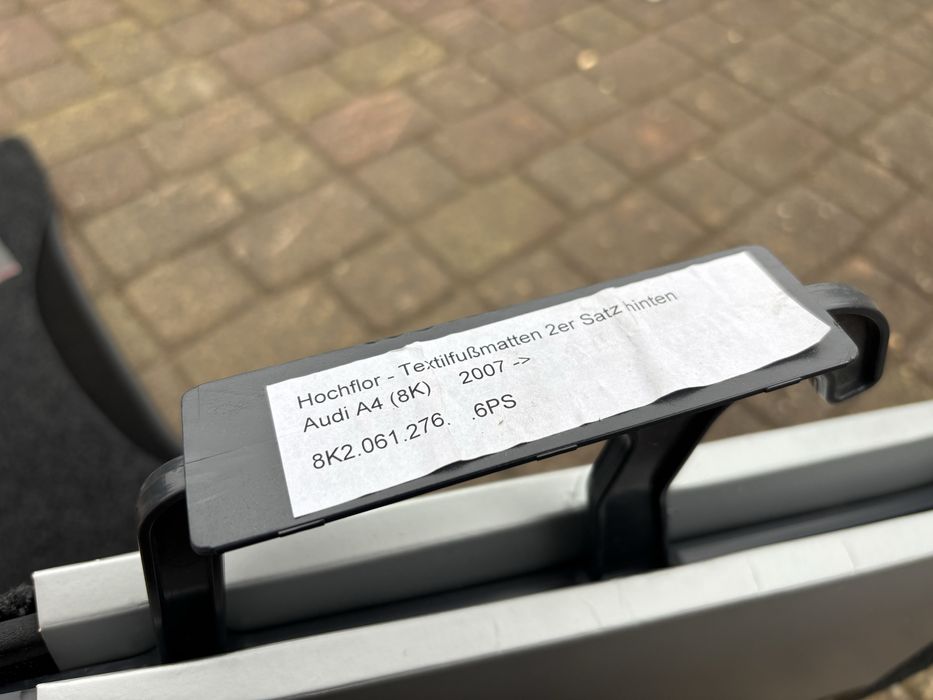 Audi A4 B8 Nowe Oryginalne Dywaniki Welurowe Okazja OEM