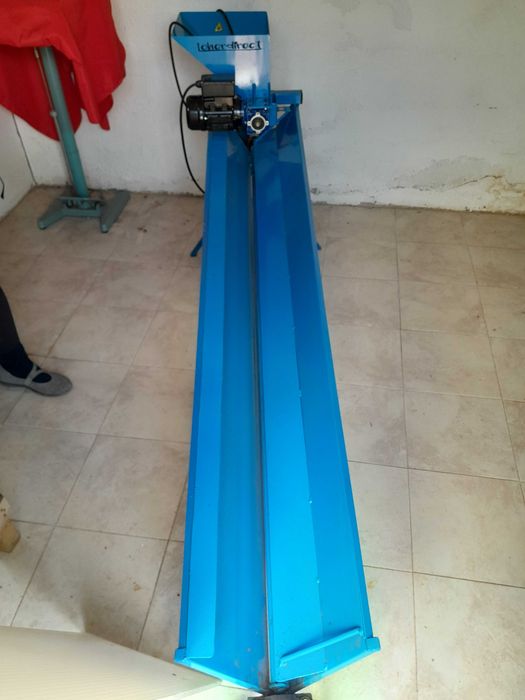 Almond Splitting and Grading Machine64739141000065124