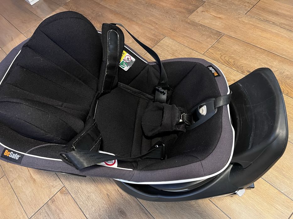 Fotelik obrotowy Besafe izi Turn i-Size czarny