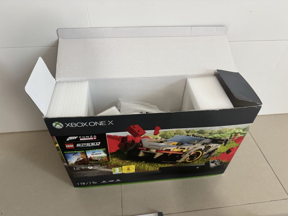 Caixa xbox one x