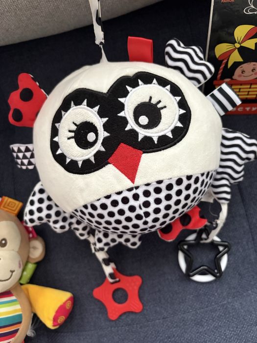 Іграшки для малюків