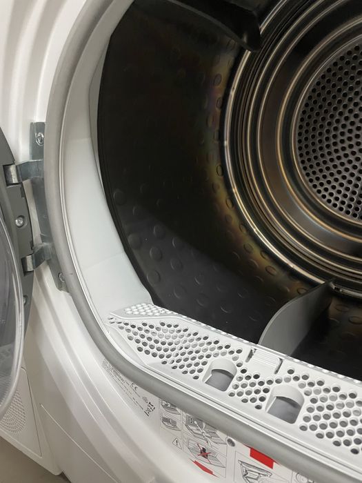 Сушильна машина Electrolux Perfectcare 800