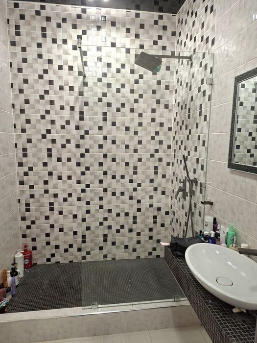 2-кімнатна квартира з новим ремонтом у Новобудові — р-н Водоканал