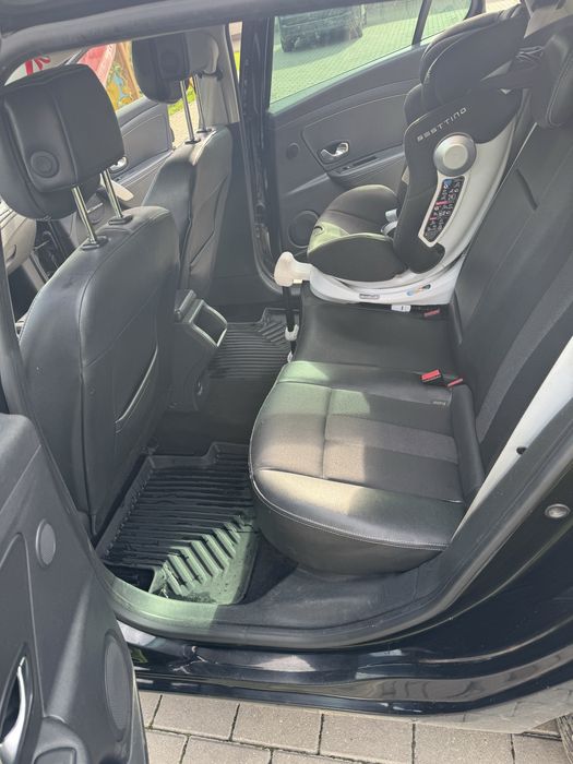Renault Megane 3 Bose 1 9 dci 130KM