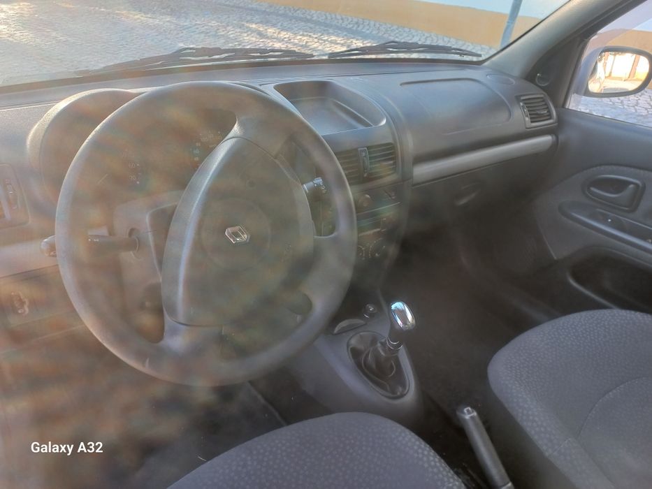 Renault clio comercial A/C