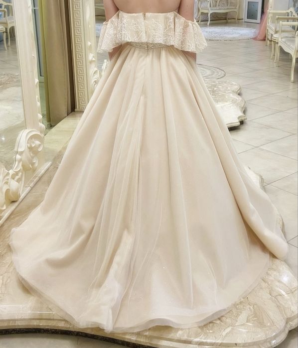 Продам випускну сукню