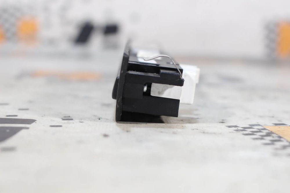 Comando / botão / interruptor multifunções BMW 5 (F10)434322227174451203