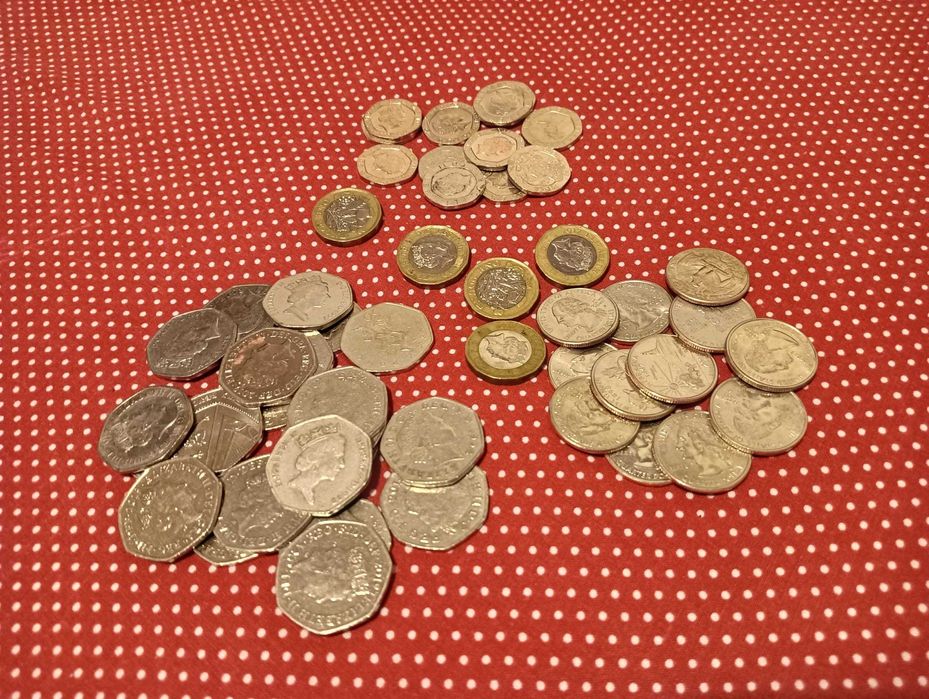 50 moedas Inglesas e USA, 1£, 0,50£, 0,20£ e 1/4 de dollar