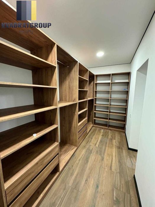 Купите  2этажный 4комнатный дом район Динамо Гагарина Генерала Пушкина