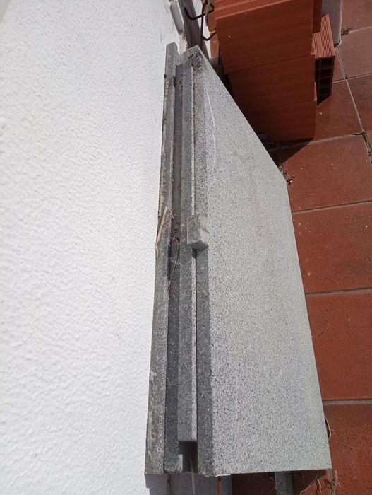 Chapas de granito cinzento para tampos WC ou cozinha