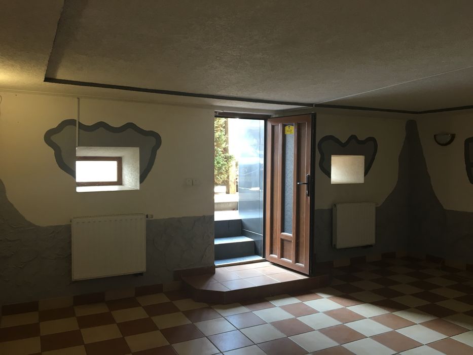 Оренда приміщення в центрі м.Тячів, площа 31 кв.м.