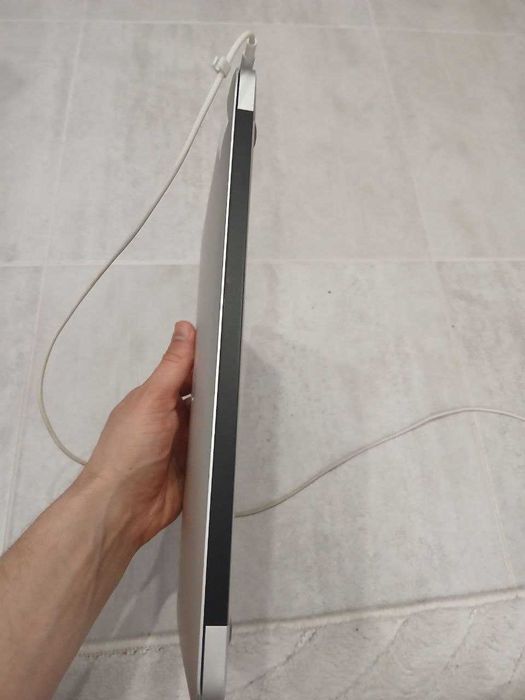 Несправний macbook air a1370. На запчастини