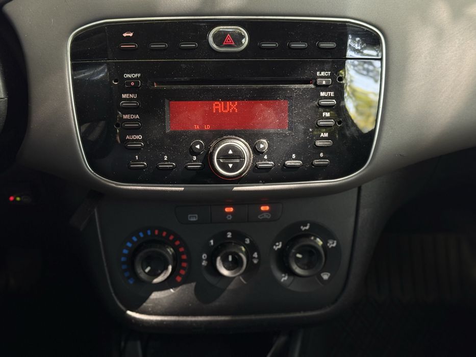 Fiat Linea 2013 рік 1.4 газ/бензин
