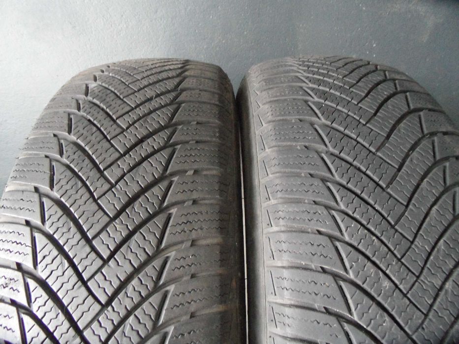 51 opony zimowe 215/65/16