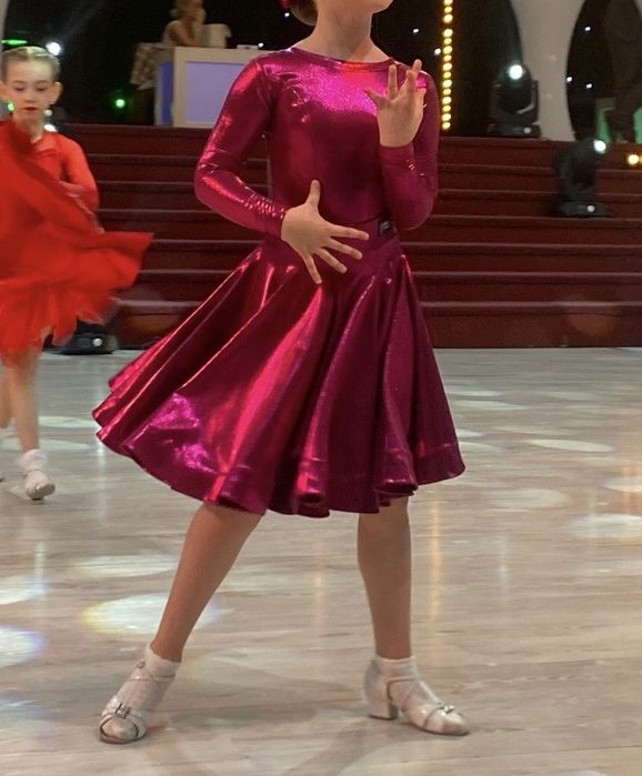 Продам сукню для бальних танців