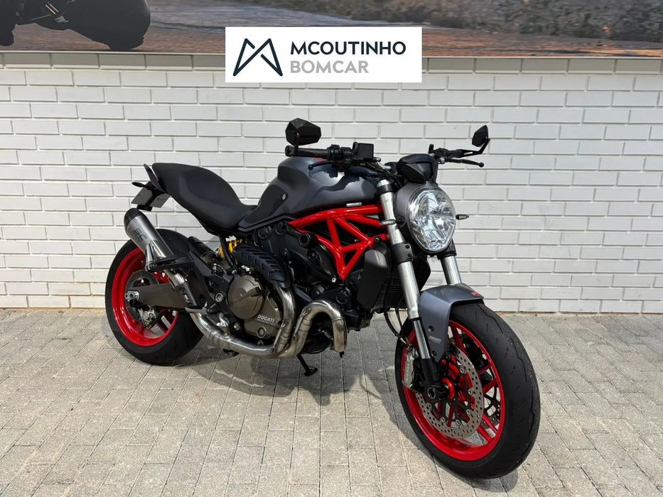 Ducati Monster  821