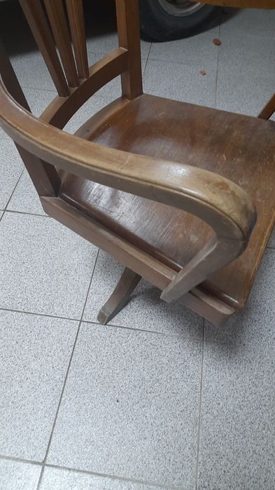 Secretária Vintage + Cadeira Rotativa + candeeiro Banqueiro