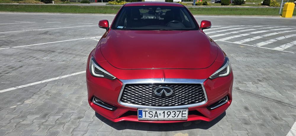 Infiniti Q60
