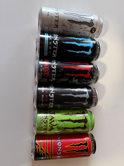 Latas monster energy drink