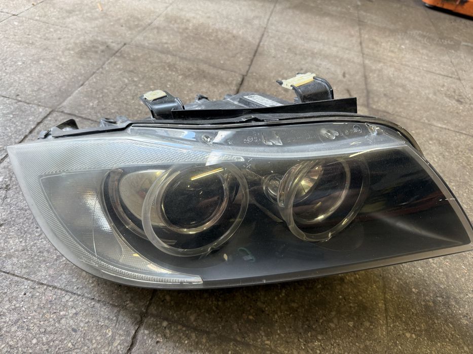 Bmw e90 e91 lampy xenon prawa europa