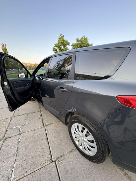 Renault Grand Scenic 2010 VIN VF1JZ1SB644328606 фото оголошення 3 з 6