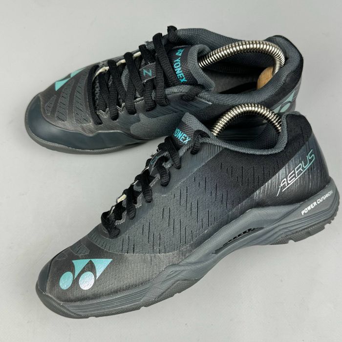 Кросівки Yonex Aerus z бадминтон волейбольные кроссовки йонекс
