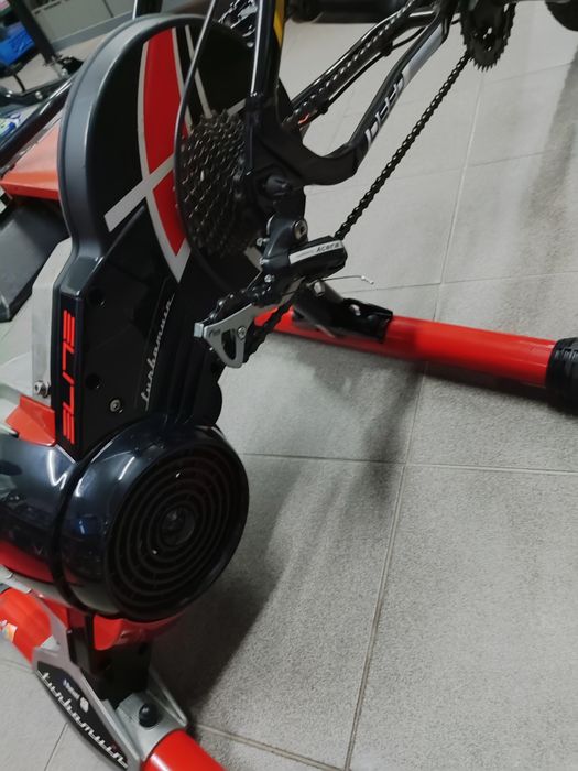 Rolo ginástica para bicicleta marca ELITE