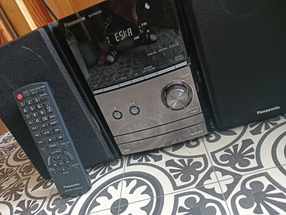 Wieża Panasonic SC-PM500 RDS MP3 USB IPOD Dock CD zacina się kol. 6Ohm