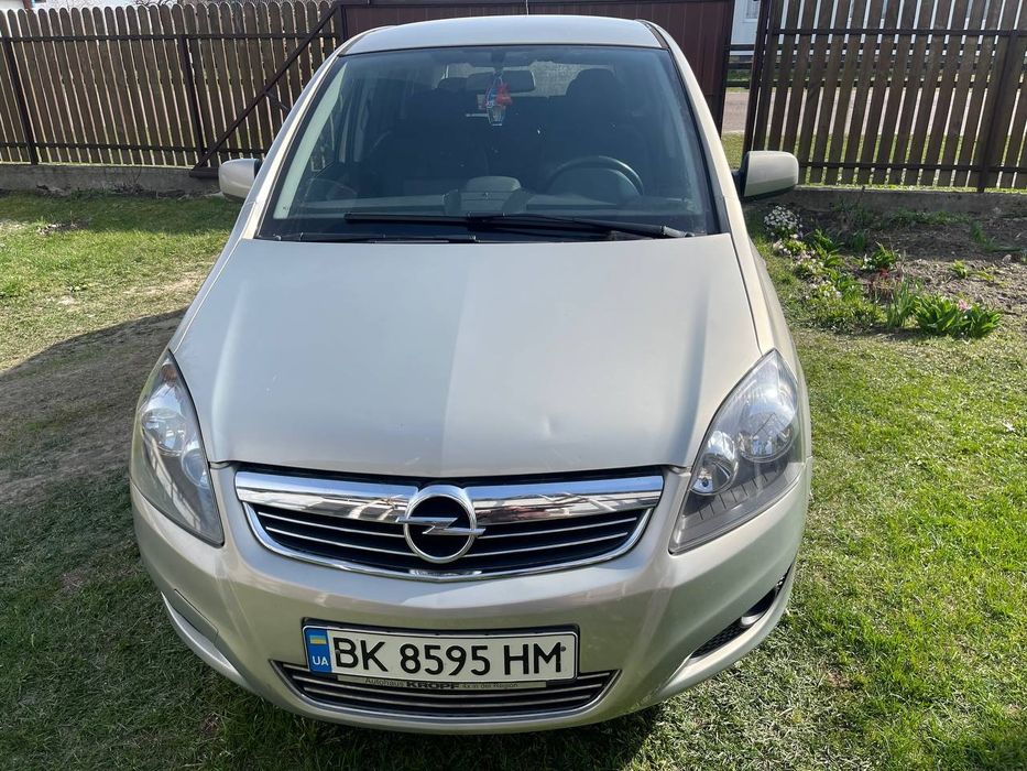 Продам Opel Zefira