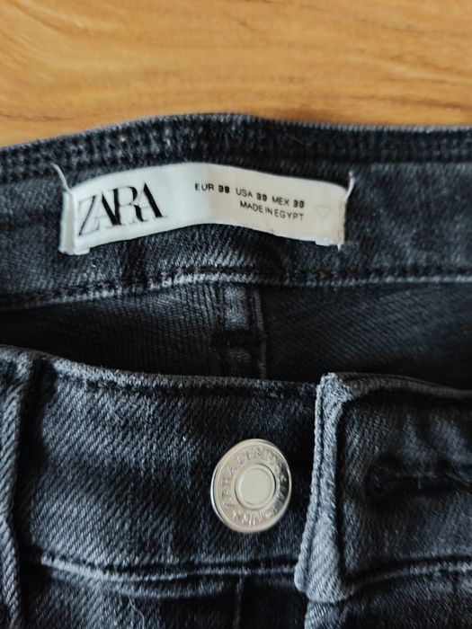 Spodnie Zara z przetarcia mi 38 rozmiar