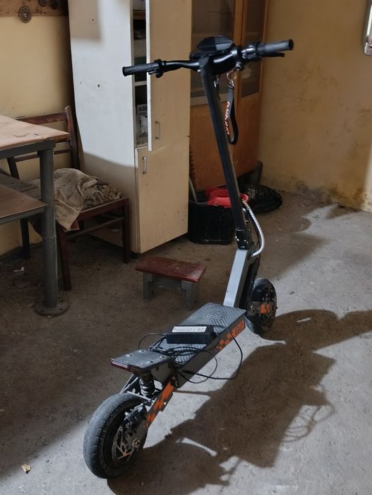 Продам kukirin g2