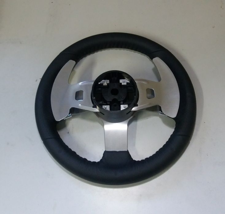 Volante Logitech G27 com electrónica e patilhas ( Como NOVO )64738260267522121