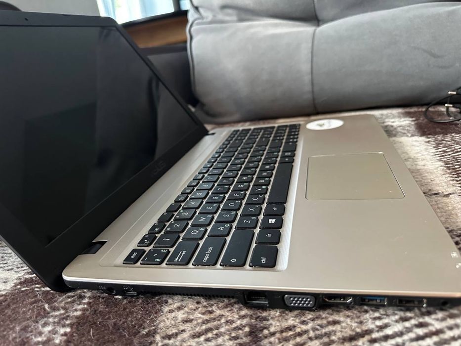 Продам 4х-ядерный ноутбук Asus R540S: 3 045 грн. - Ноутбуки Дніпро на Olx