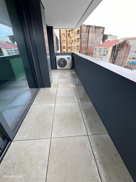 Apartamento, Av. Gaia, 2 lugares de garagem — Mafamude E Vilar Do Paraíso, Porto