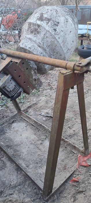 Бетонозмішувач побутовий електричний 380В
