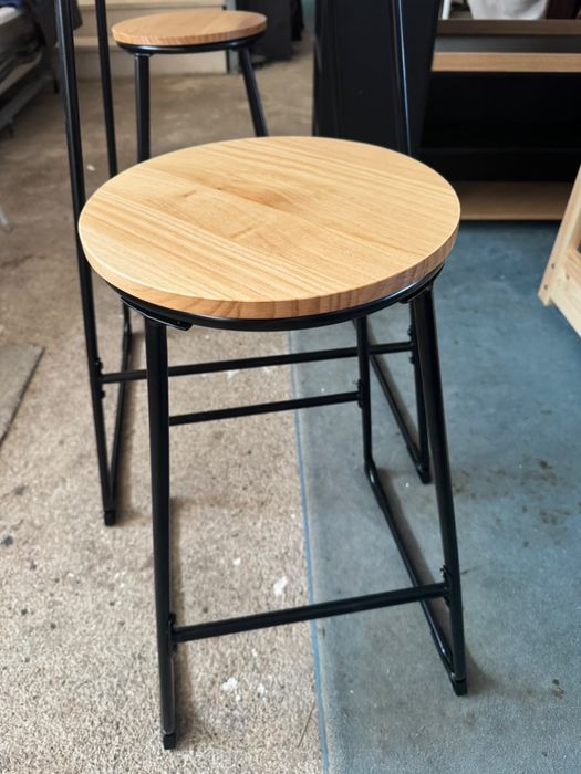 Conjunto de bar em madeira