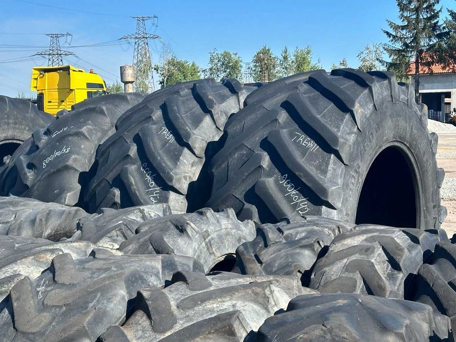 Резина Б/В JCB MANITOU John Deere