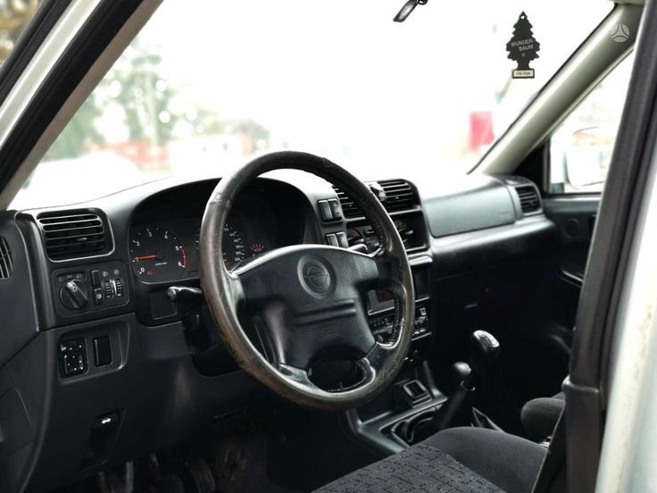 Opel frontera 2 donos, negócio em vista