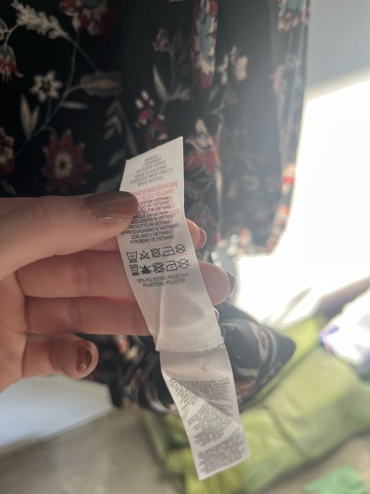 Ciemna koszula w kwiaty boho hippie witch