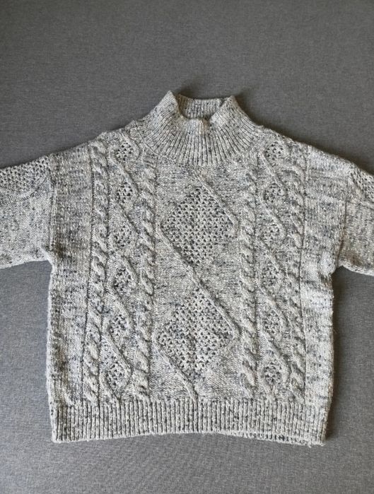 Szary sweter warkocz ONLY