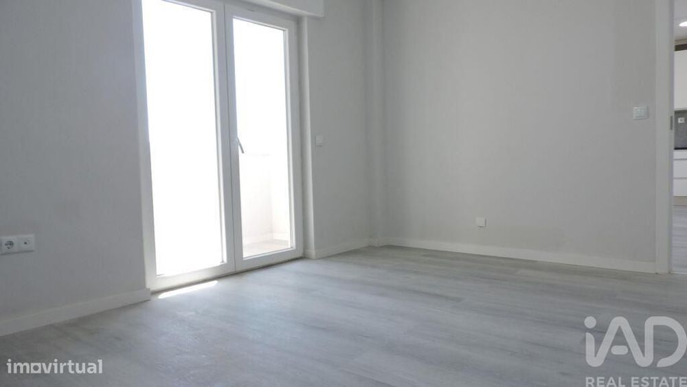 Apartamento T2 em São Sebastião