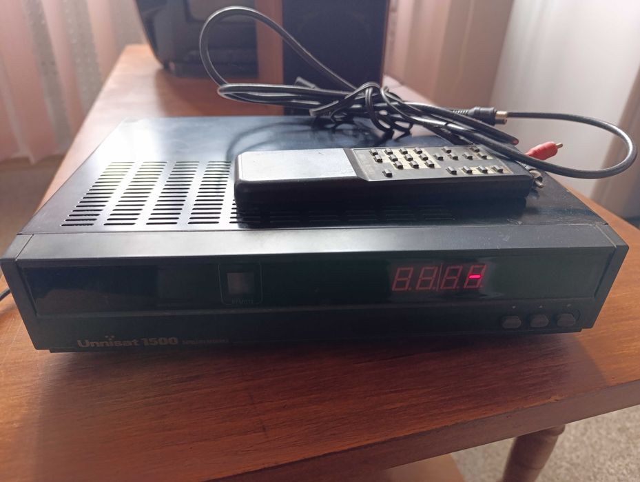 Тюнер Unnisat 1500