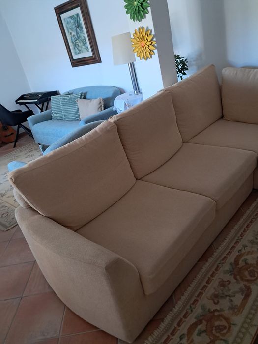 Sofá com chaise longue
