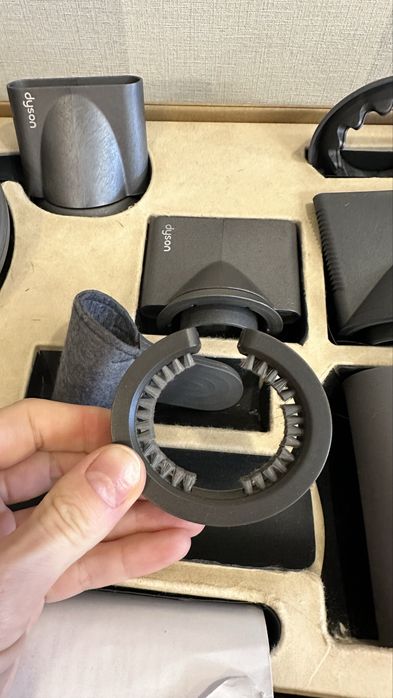 Насадки для фену dyson