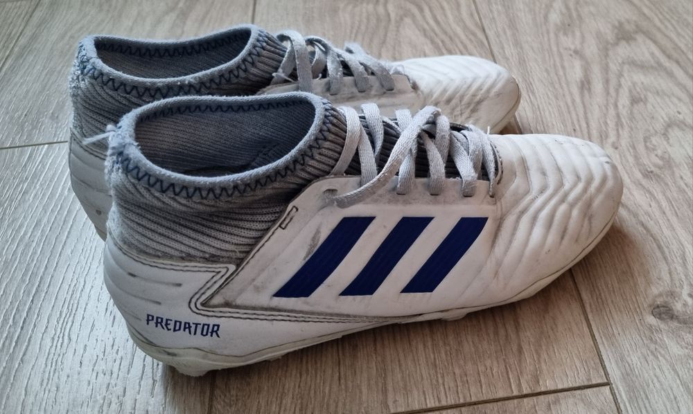 Buty do piłki/korki adidas rozm.34