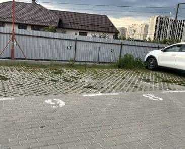 Оренда паркомісця в закритому ЖК !!