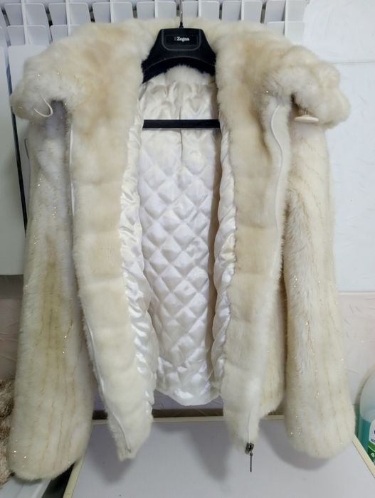 Модна Екошубка біла 38розмір